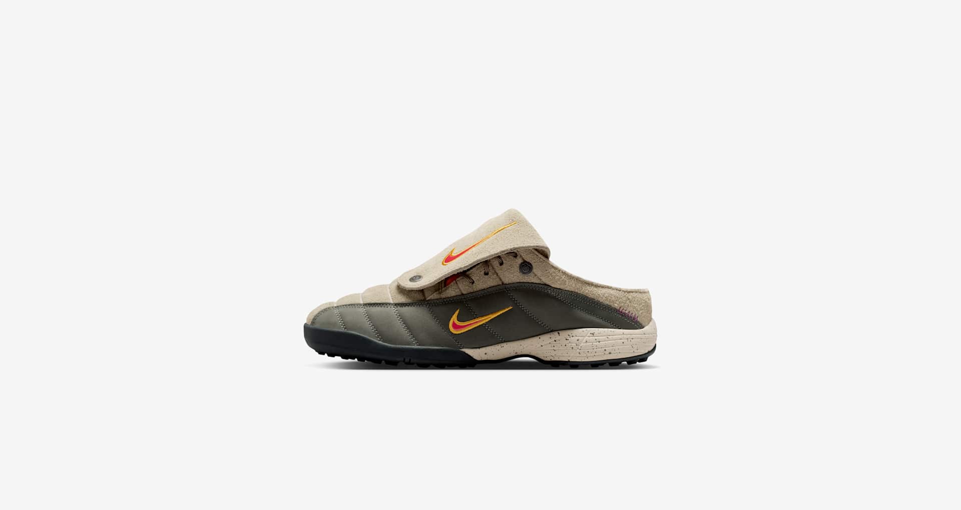 NIKE公式】Nike x Kids Of Immigrants 'KOI T90 Mule' (IH4422-200